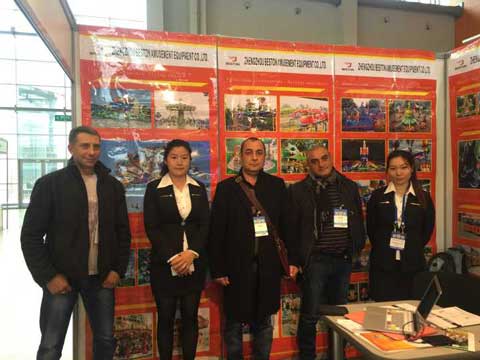 Photoes-with-our-customer